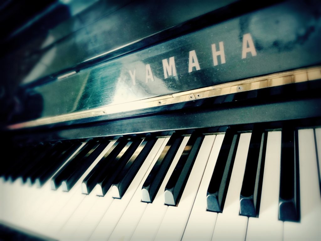 YAMAHAのピアノの鍵盤